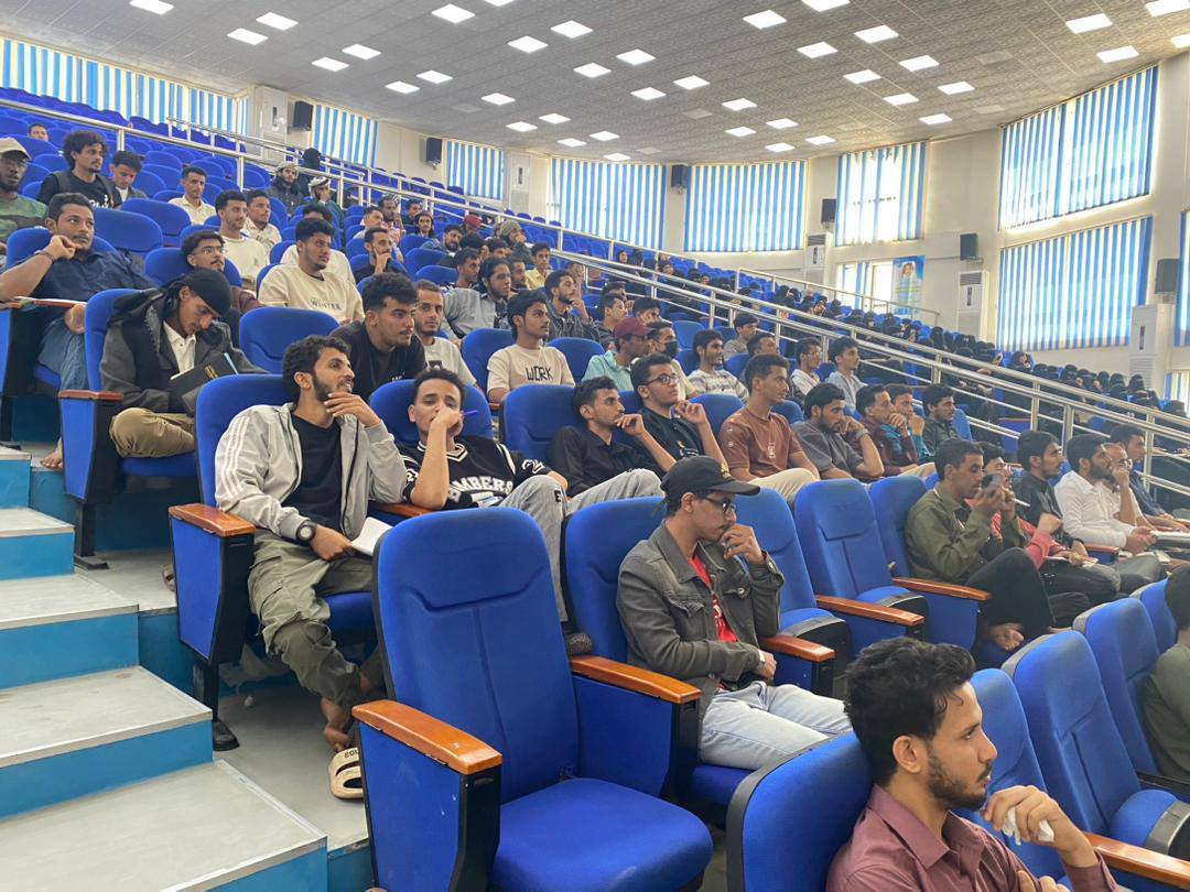 جامعة العادل تنظم ورشة تدريبية بعنوان "عقلية ريادة الأعمال في عصر الذكاء الاصطناعي" بالشراكة مع مجموعة هائل سعيد أنعم